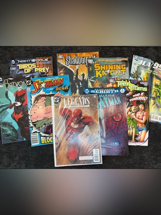 DC Comics Other - DC Comics Mixed Lot - Various 9 comics NWOT